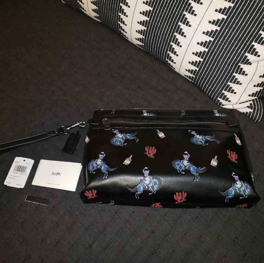 RARE SOLD OUT Coach Rodeo Wristlet - Picture 10 of 10